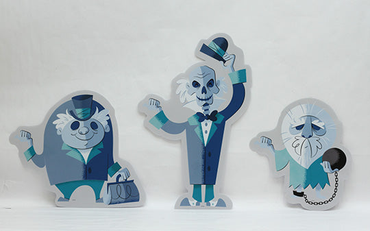 HITCHHIKING GHOSTS YARD DECOR